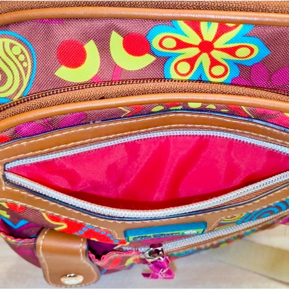 Lily Bloom Purse Vivid Colors on Brown Background Multi Pockets - Picture 4 of 8